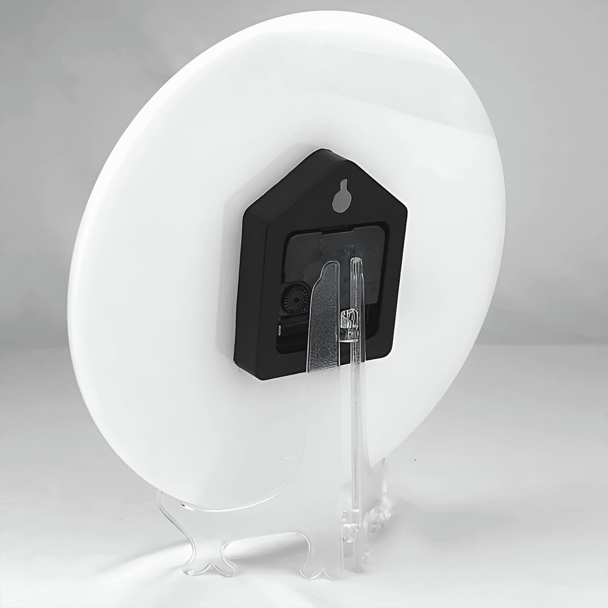 Orologio da Parete Personalizzato in PVC con Supporto – Stile Unico per Ogni Ambiente